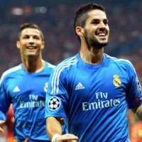 Isco and Ronaldo both celebrate their goalsIsco and Ronaldo both celebrate their goals