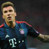 Mandzukic celebrate his goal in style