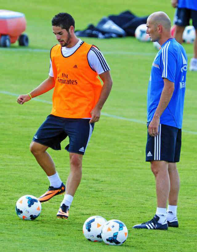 The media released that Isco is the best player in Madrid and compared with the former Real Madrid player, Zidane