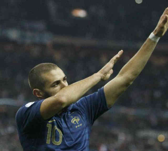 Benzema brings a goal for the French team