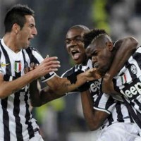 Paul Pogba celebrates with an amazing goal