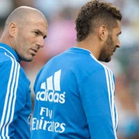 Karim Benzema admires Zidane!