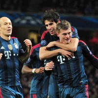 Toni Kroos brigns the opener goal for Bayern Munich in the Champions League against Arsenal