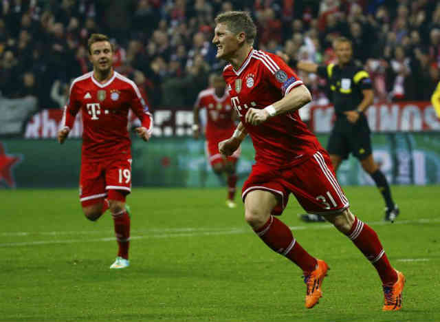 Schweinsteiger brings a secure goal for the Barvian team
